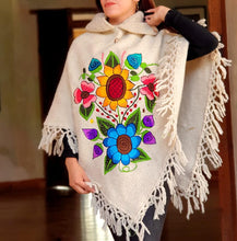 Load image into Gallery viewer, Handmade Mexican Shawl Rebozo for Winter
